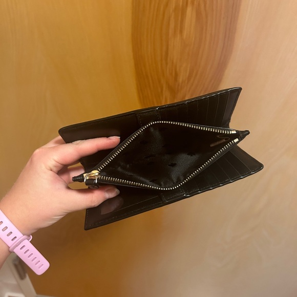 Kate Spade Wallet - Picture 4 of 6